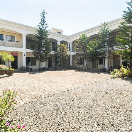 Oyo 162 The West Inn Davao Экстерьер фото