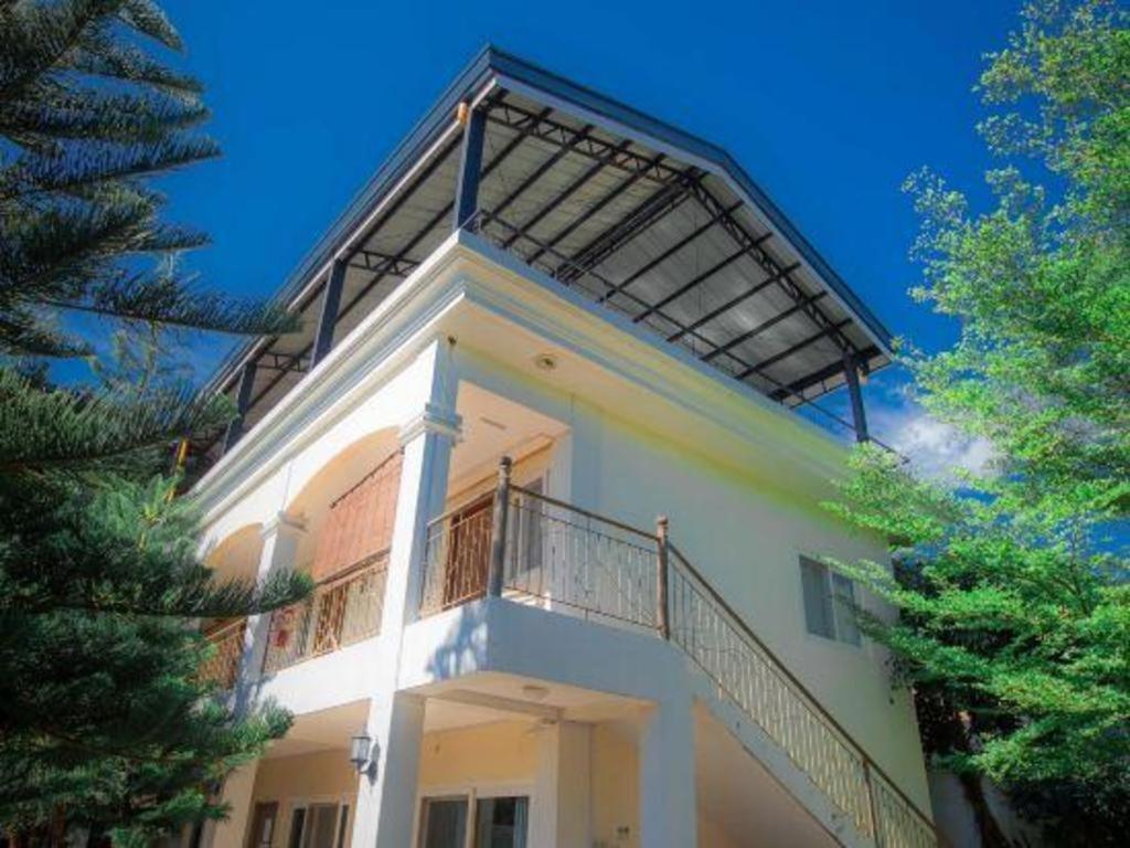 Oyo 162 The West Inn Davao Экстерьер фото