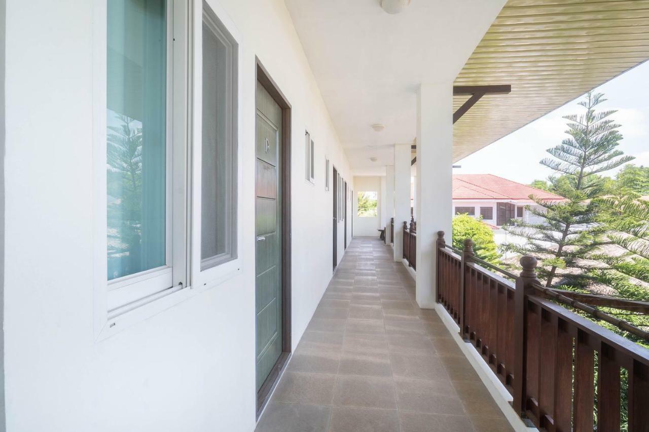 Oyo 162 The West Inn Davao Экстерьер фото